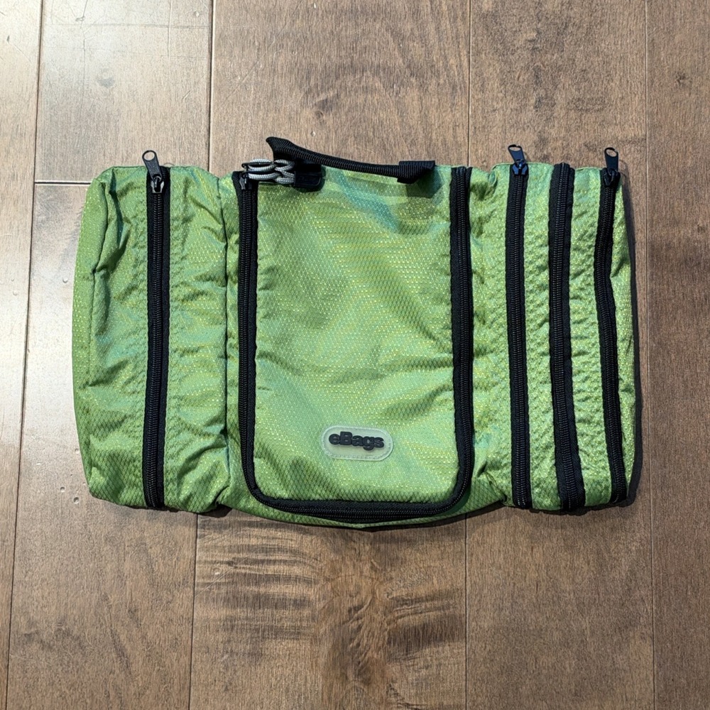 eBags Pack-it-Flat Hanging Toiletry Bag Green Black Travel Dopp Kit Organizer